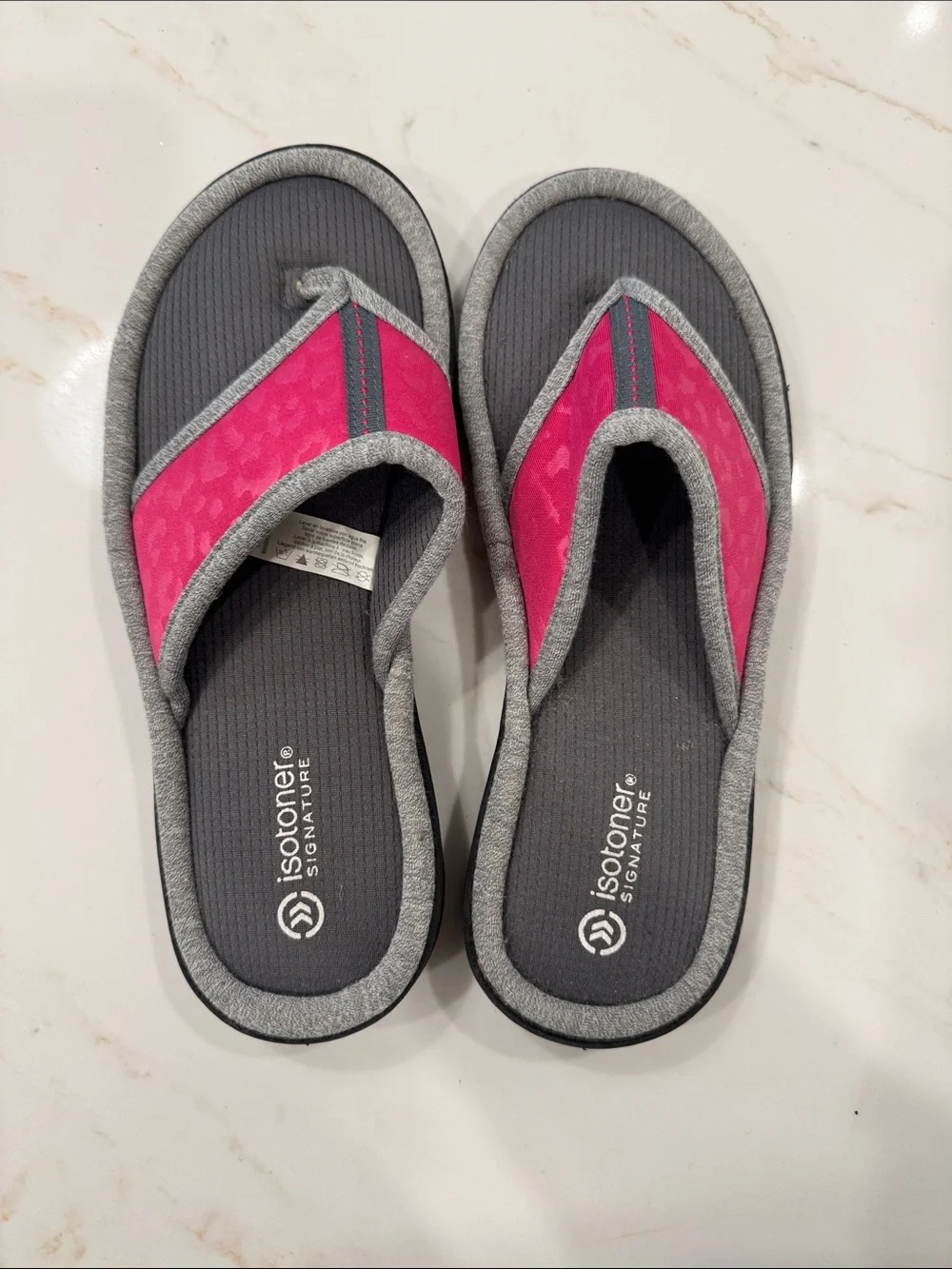 Isotopes Signature Memory Foam Flip Flop Thong Sandal Women’s 7.5-8 Pink Leopard